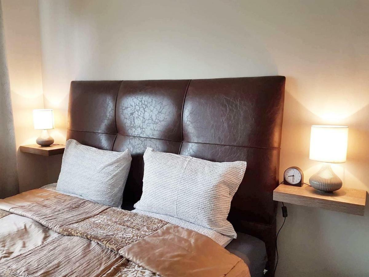 Akureyri Central Rooms Екстер'єр фото