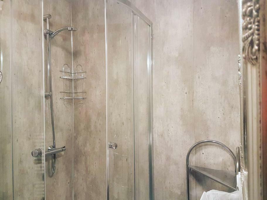 Akureyri Central Rooms Екстер'єр фото