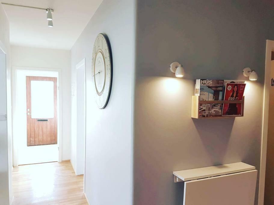 Akureyri Central Rooms Екстер'єр фото