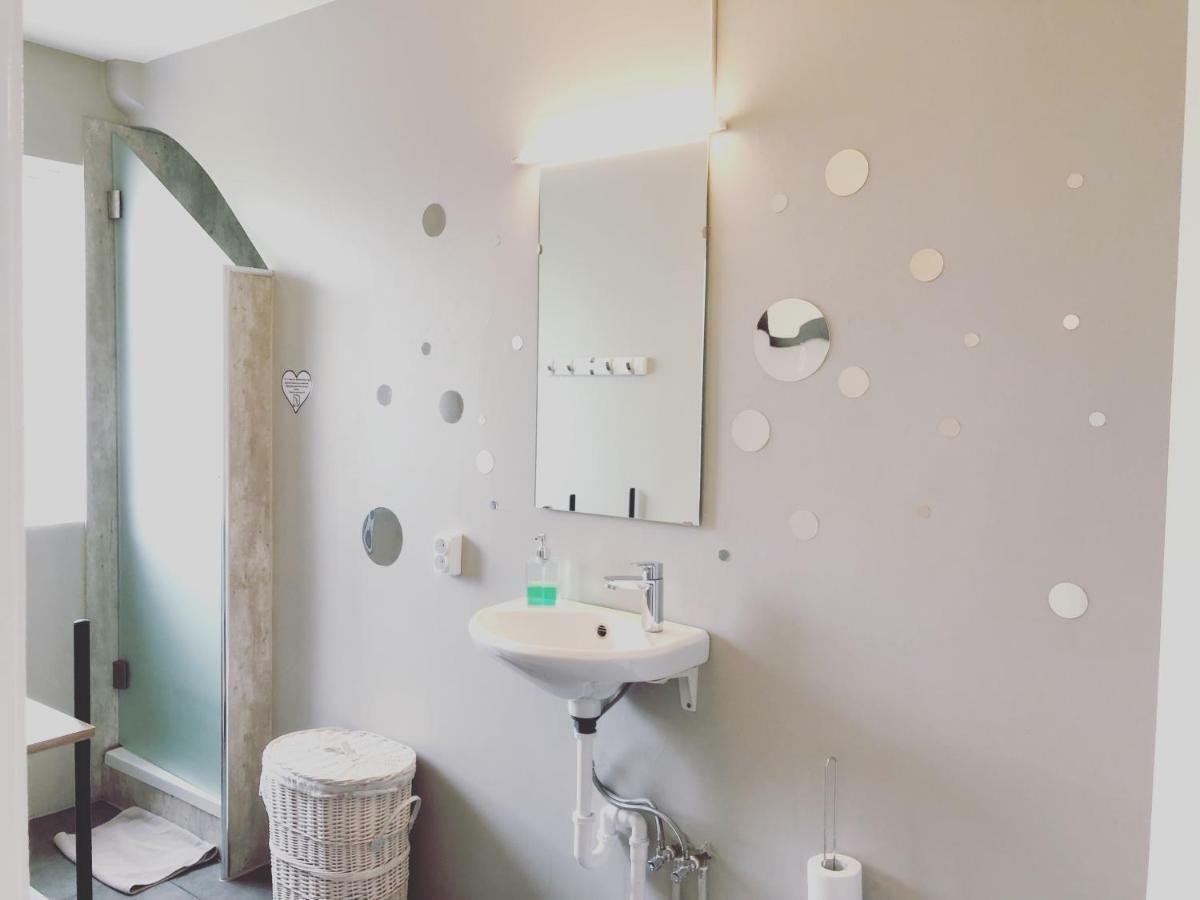 Akureyri Central Rooms Екстер'єр фото