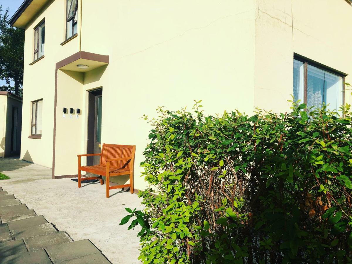 Akureyri Central Rooms Екстер'єр фото